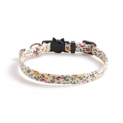 Idyllic cat collar